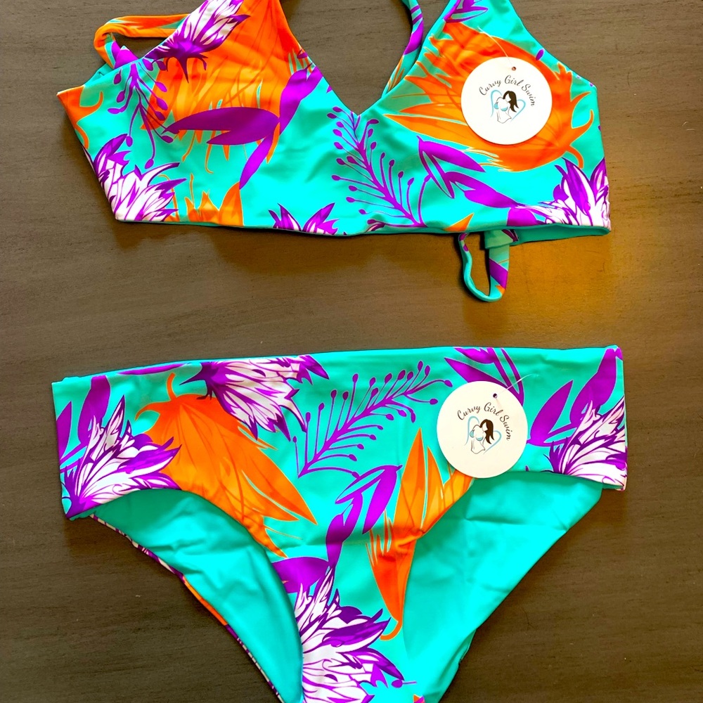 Curvy Girl Swim Triangle Bikini